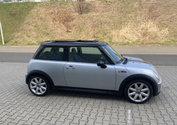 MINI Cooper S cena 15900 przebieg: 239000, rok produkcji 2004 z Świebodzice małe 79